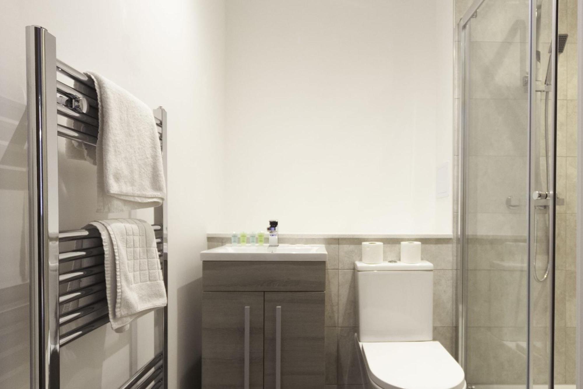 Lovely 2 Bedroom Apartment In Central Ashford Ashford  Exterior foto